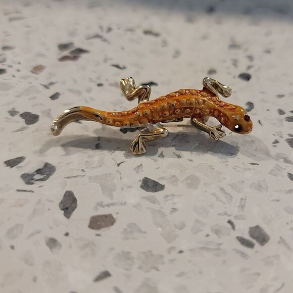 Pair Of Gecko Brooches  - Picture 4 of 6